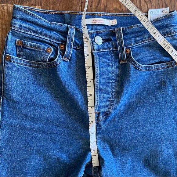 Levi’s Wedgie Skinny Jeans - Picture 8 of 13